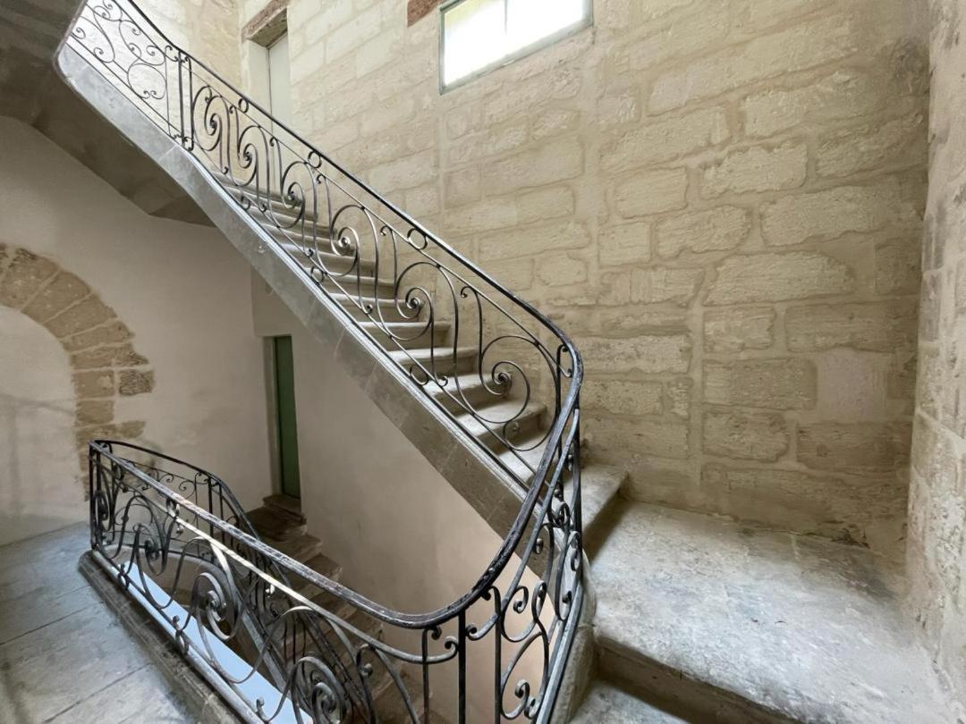 Studette Avec Le Charme De L'Ancien Leilighet Avignon Eksteriør bilde